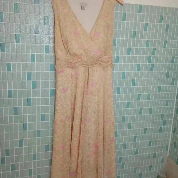 Jonathan Martin Woman Floral Flowy Sleeveless Dress Yellow and Pink - Picture 13 of 13